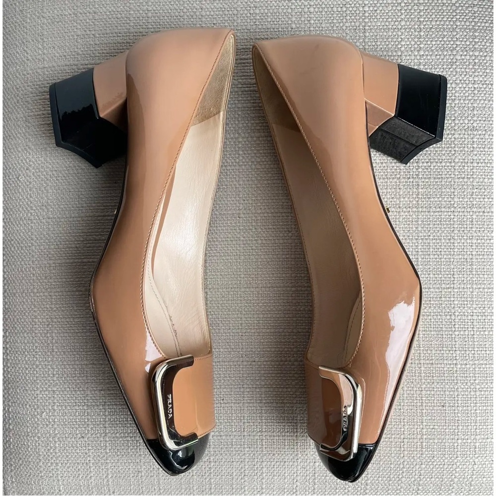 Prada Patent Leather Nude and Black Cap Toe Calzature Donna Pumps sz 37.5